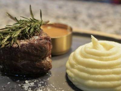 Beef fillet from the set dinner