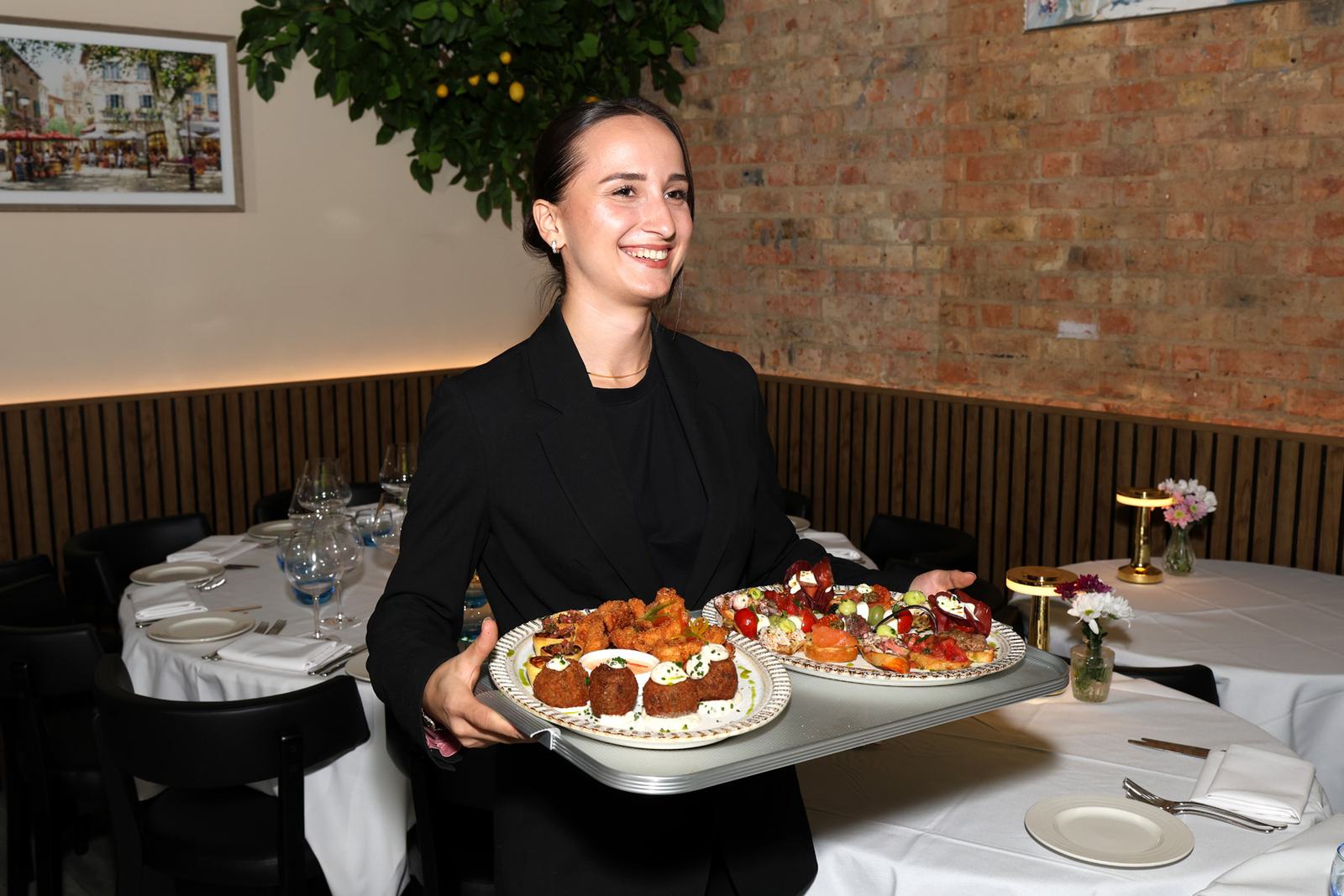 Canapés served around the dining room