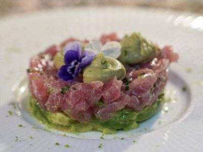 Tuna tartare with avocado